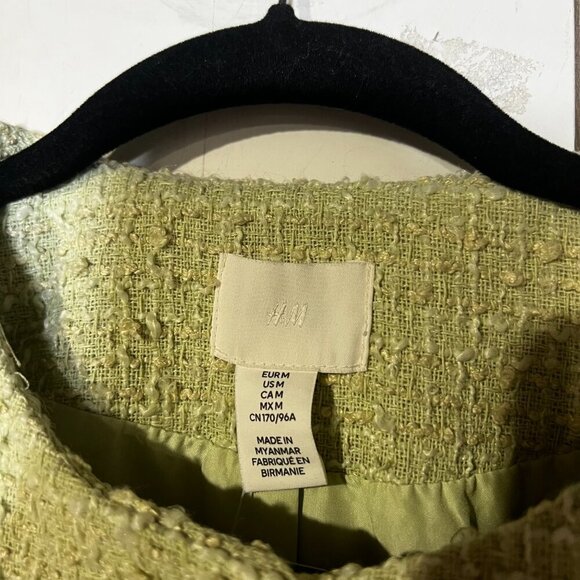 H&M Boucle Jacket Pistachio Green and White Gold Buttons Size Medium Preppy NWT - Picture 5 of 9